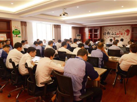 创建进建型企业  打造高素质团队